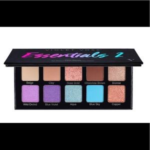 ❤️NWT Violet Voss Essentials 2 Eyeshadow Palette♥️